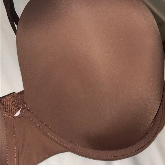 Victoria's Secret Chocolate Brown Bra t-shirt lightly lined full coverage. - Picture 4 of 6